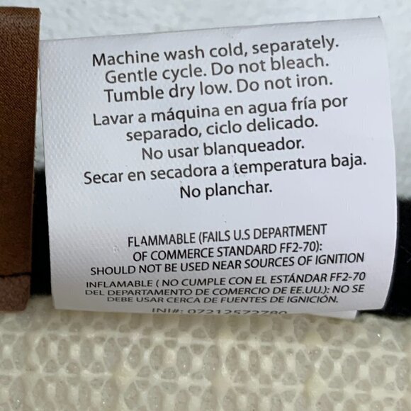 Dearfoams Faux Fur Printed Buffalo Check/Plaid Bath/Accent Mat/Rug Red/Black - Picture 6 of 8